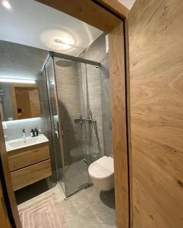 Berghof Апартаменты *